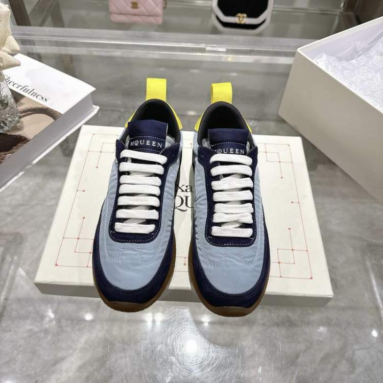 Picture of Alexander McQueen Shoes _SKUAlexanderMcQueensz35-45mnq0203186